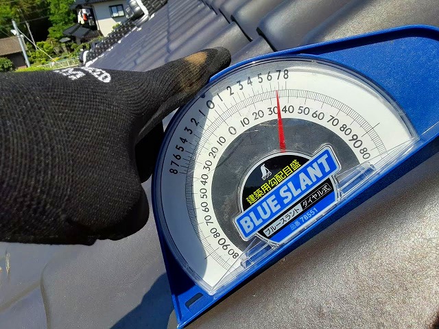 屋根勾配は6.5寸勾配